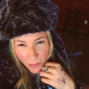 Meet your Posher, Lauryn